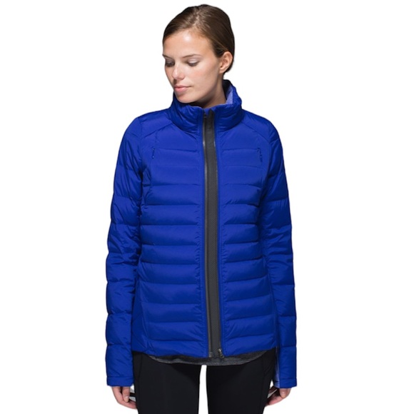 Lululemon Fluffed Up Jacket in Pigment Blue Size 4 Like New